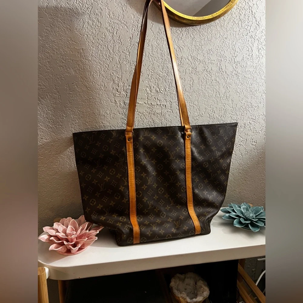 Louis Vuitton Monogram Sac
Shopping Tote Bag *VINTAGE* - Picture 1 of 8
